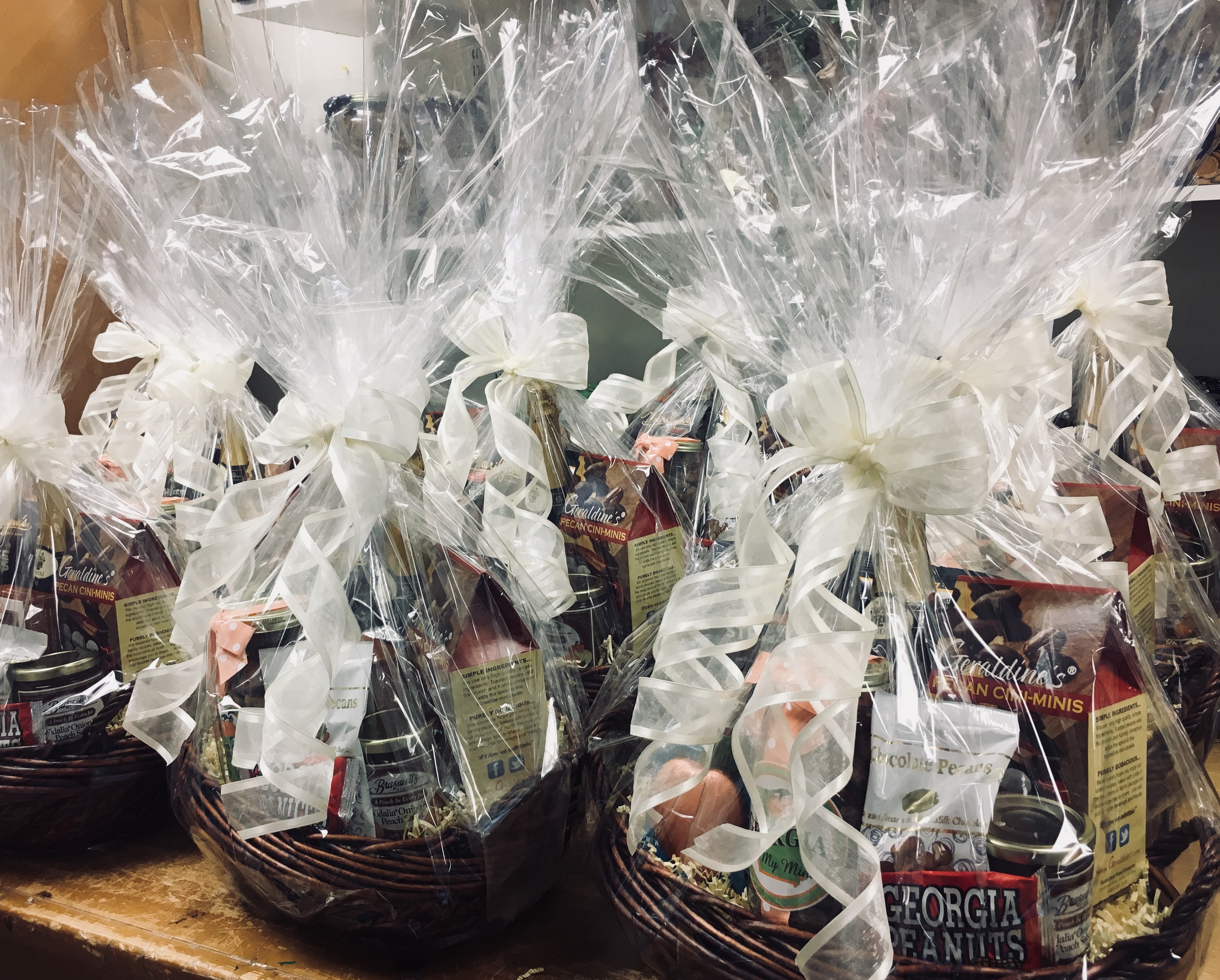 Sensational & Elegant Wedding Welcome Gift Baskets ($125 Sensational & Elegant Wedding Welcome Gift Baskets ($125