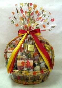 Sensational & Bountiful Basket (Thanksgiving) ($125 & Up)